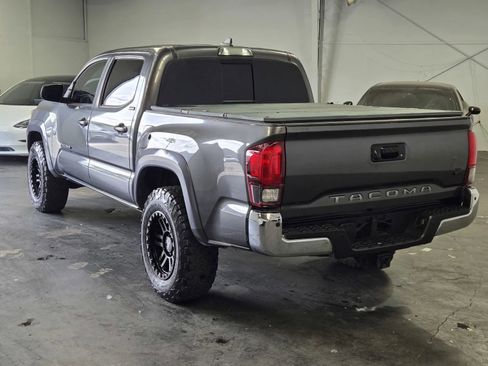 Used 2019 Toyota Tacoma SR5 image 2