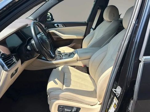 Used 2019 BMW X5 xDrive40i w/ Convenience Package AWD/4WD image 9