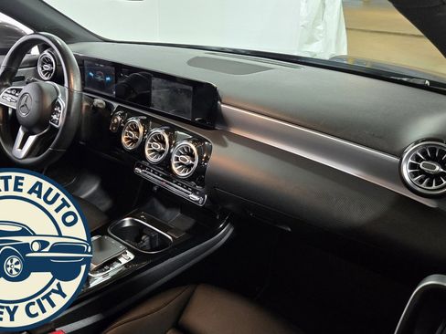 Used 2019 Mercedes-Benz A 220 A 220 image 37