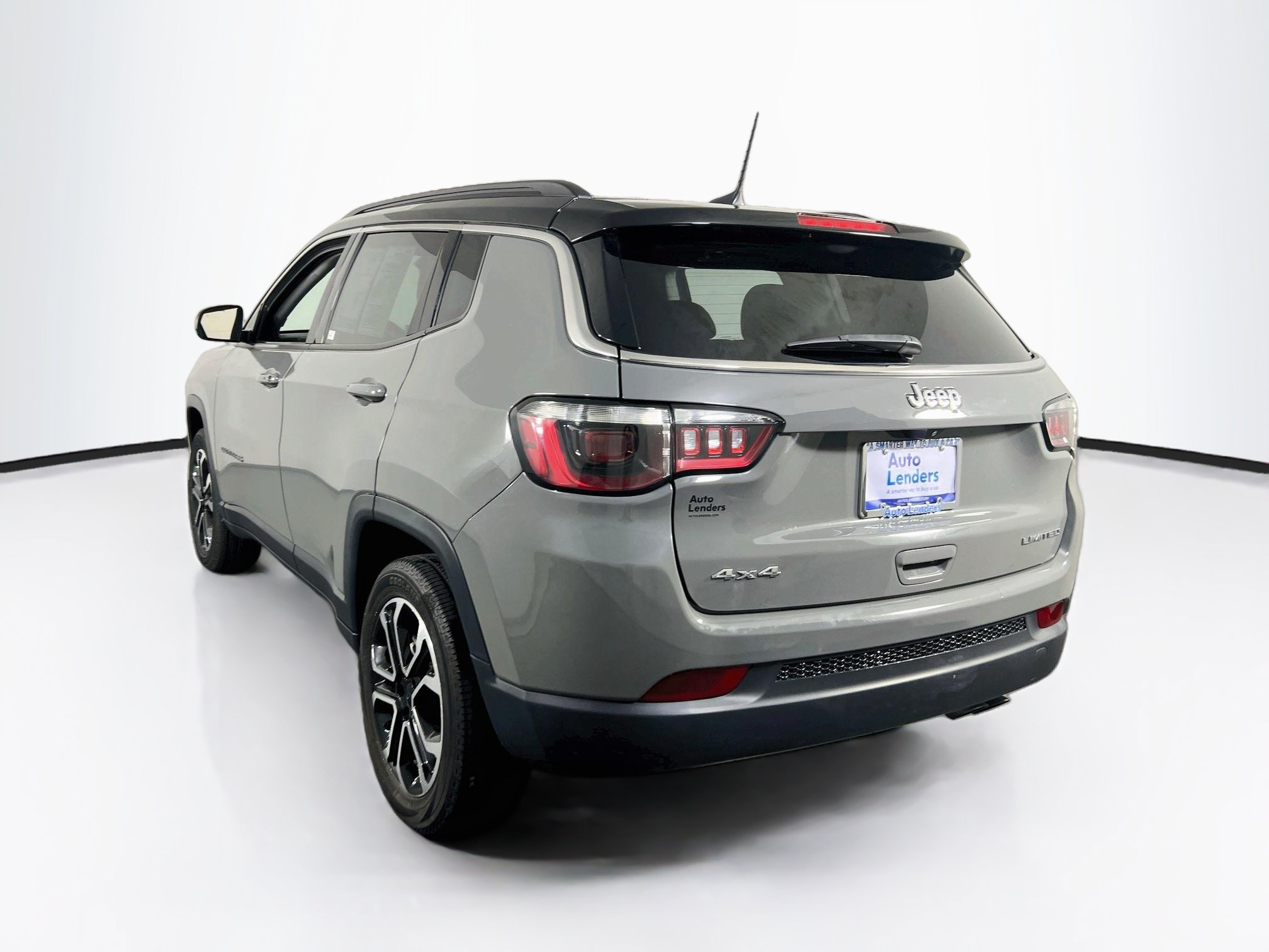 Used 2022 Jeep Compass Limited AWD/4WD image 7