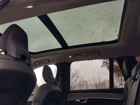 New 2026 Volvo XC90 B6 Ultra w/ Protection Package image 24