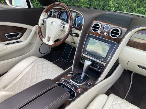 Used 2017 Bentley Continental GT AWD/4WD image 2