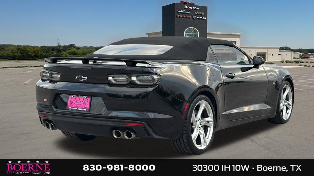 Used 2023 Chevrolet Camaro SS RWD image 3