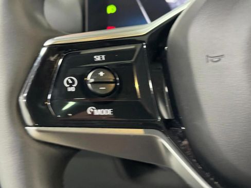 Used 2025 BMW i5 xDrive40 w/ Premium Package image 29