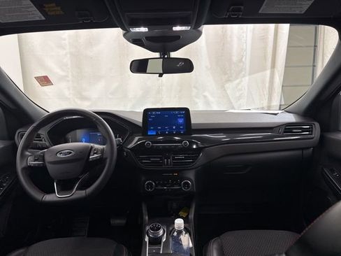 Used 2025 Ford Escape ST-Line FWD image 14