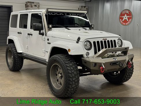 Used 2017 Jeep Wrangler Unlimited Sahara image 1