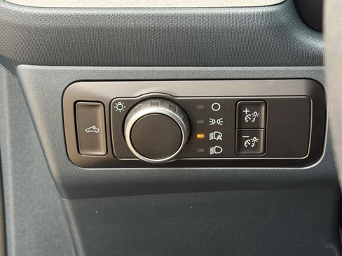 Certified 2025 Ford Maverick XLT w/ Equipment Group 302A image 22