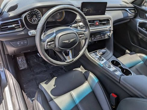Used 2025 Genesis G70 2.5T RWD image 16