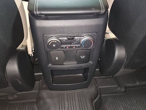 Used 2020 Ford Explorer Limited AWD/4WD image 25