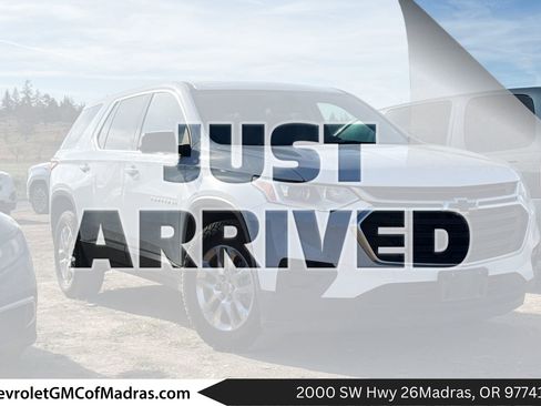 Used 2021 Chevrolet Traverse LS AWD/4WD image 1