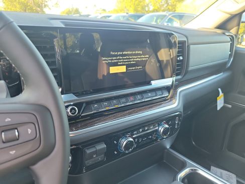 New 2026 GMC Sierra 1500 Elevation image 11