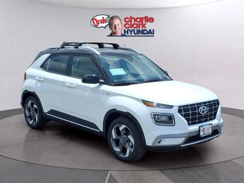 New 2026 Hyundai Venue SEL FWD image 7