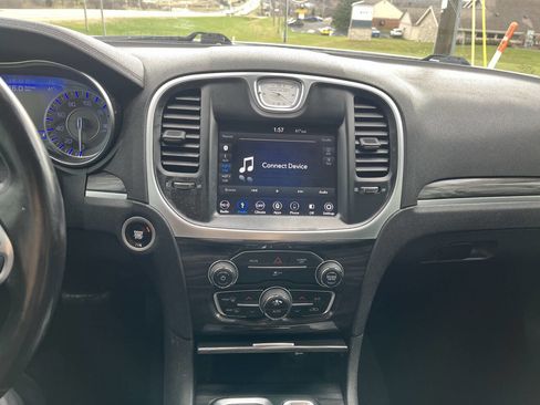 Used 2019 Chrysler 300 Touring w/ Sport Appearance Package AWD/4WD image 22