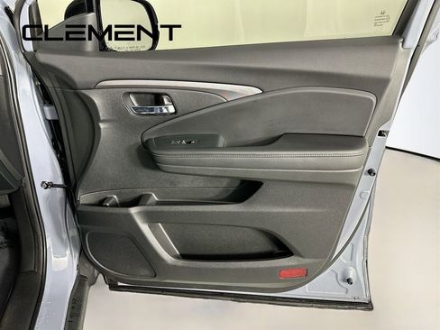 Used 2023 Honda Ridgeline Sport image 33