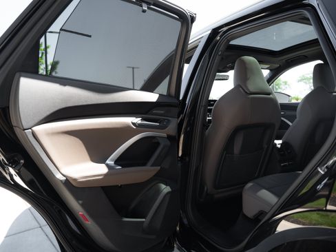 Certified 2025 Audi Q5 Premium Plus w/ Premium Plus AWD/4WD image 28