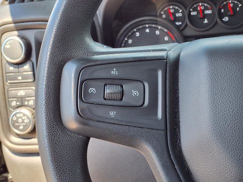 Used 2023 Chevrolet Silverado 2500 Custom w/ Custom Value Package image 19