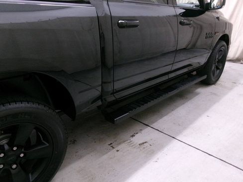 Used 2018 RAM 1500 Big Horn AWD/4WD image 14