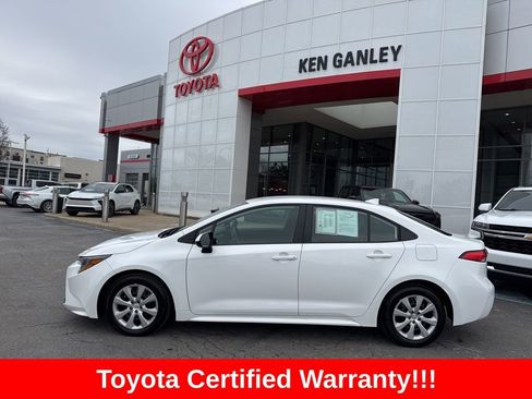 Used 2025 Toyota Corolla LE image 3