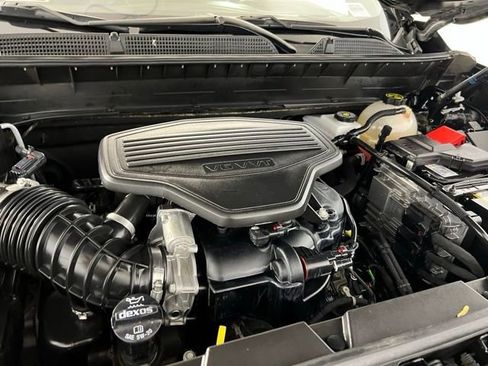 Used 2023 GMC Acadia SLT image 38