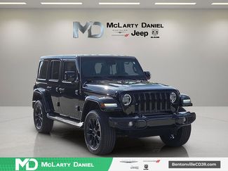 Used 2021 Jeep Wrangler Unlimited Sahara AWD/4WD video 1