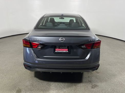 Used 2024 Nissan Altima 2.5 SV image 4