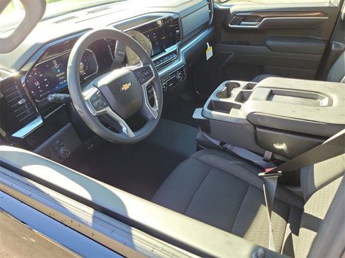 New 2026 Chevrolet Silverado 1500 LT image 3