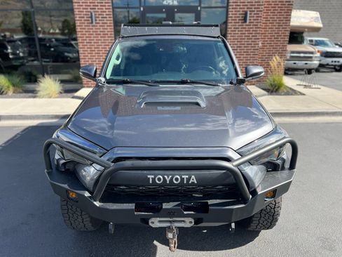 Used 2021 Toyota 4Runner TRD Off-Road Premium AWD/4WD image 9