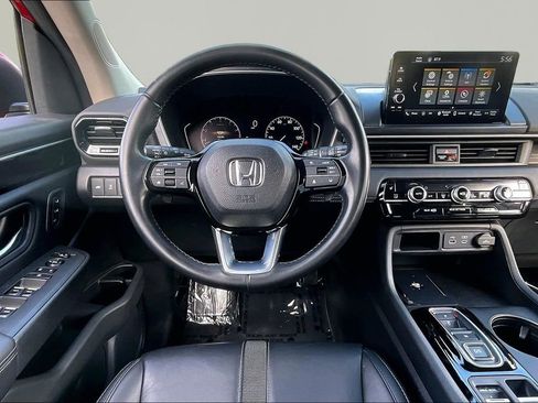 Used 2024 Honda Pilot EX-L image 9