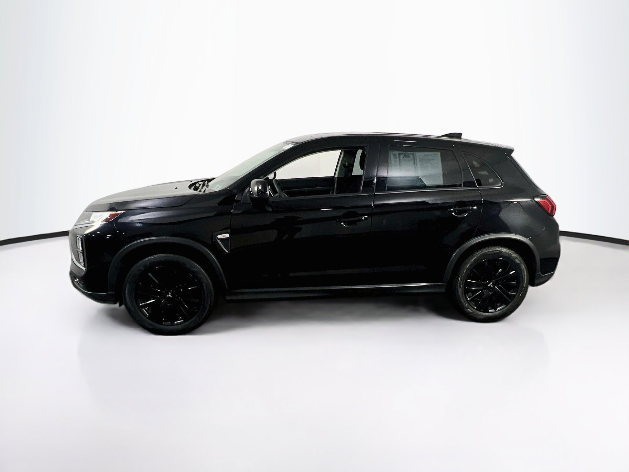 Used 2024 Mitsubishi Outlander Sport ES AWD/4WD image 8