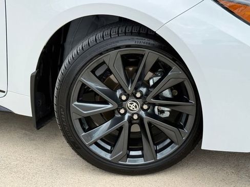 Used 2026 Toyota Corolla SE image 2