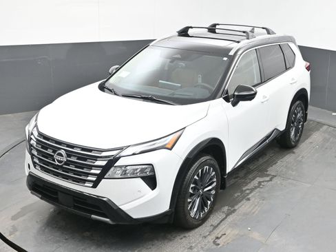 New 2026 Nissan Rogue Platinum w/ Platinum Premium Package image 24