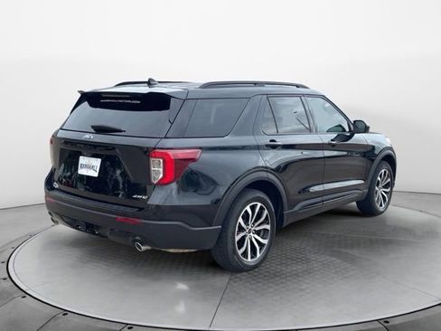 Used 2024 Ford Explorer ST-Line w/ Class IV Trailer Tow Package AWD/4WD image 8