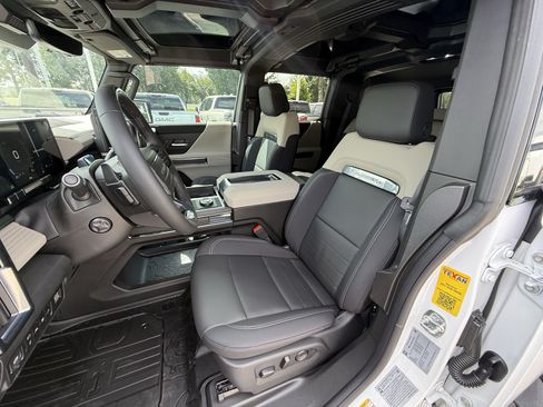 New 2026 GMC Hummer EV SUV AWD/4WD image 17