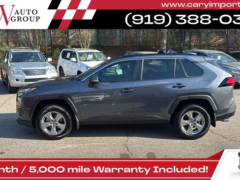 Used 2022 Toyota RAV4 XLE w/ Convenience Package image 9