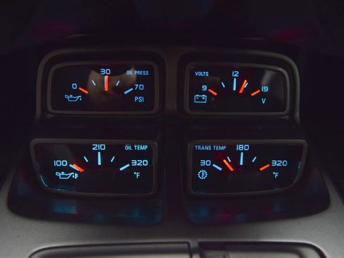 Used 2014 Chevrolet Camaro SS w/ SS Performance Package image 35