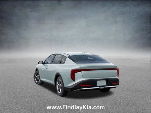 New 2026 Kia K4 FWD image 5