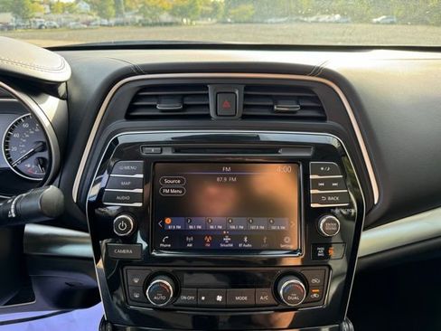 Used 2023 Nissan Maxima SL image 21