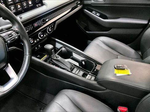 Used 2024 Honda Accord Touring image 19