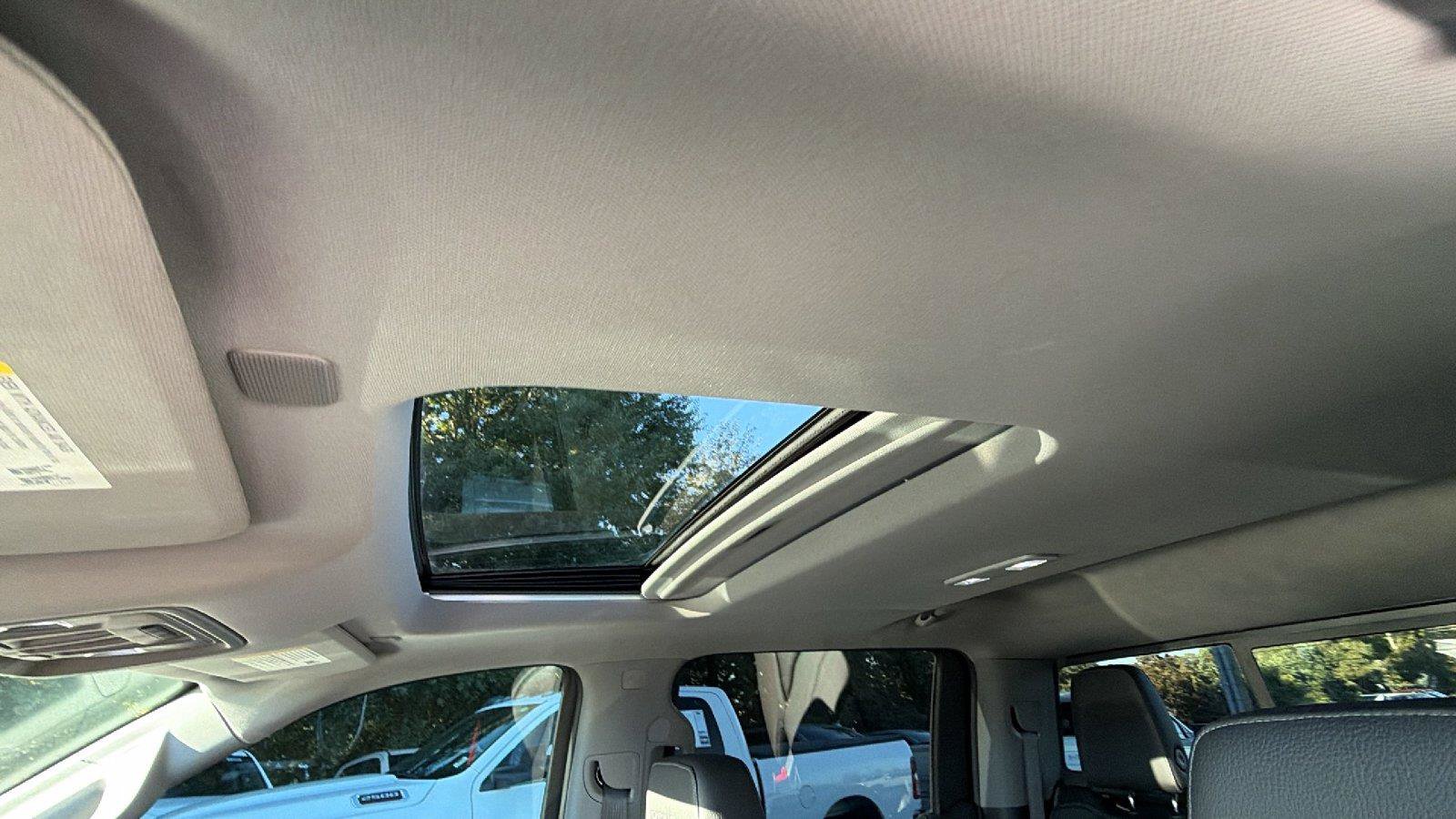 Used 2019 GMC Sierra 1500 Denali w/ Denali Ultimate Package AWD/4WD image 3
