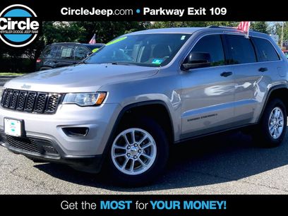 Used 2020 Jeep Grand Cherokee Laredo