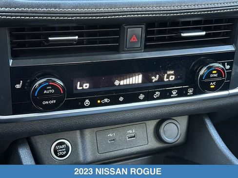 Used 2023 Nissan Rogue SV w/ SV Premium B Package FWD image 22