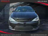 Used 2019 Chrysler Pacifica Limited w/ S Appearance Package image 3
