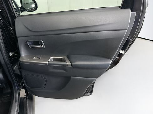 Used 2024 Mitsubishi Outlander Sport AWD image 28