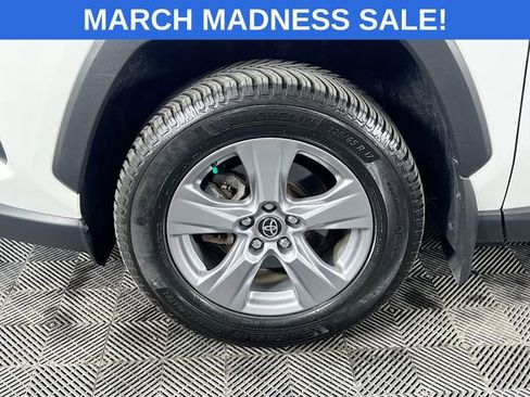 Used 2023 Toyota RAV4 LE image 28