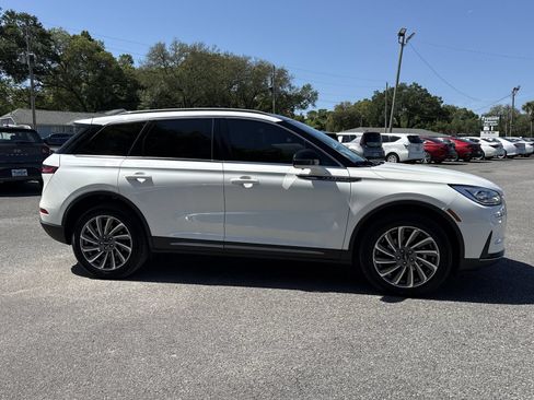 Used 2023 Lincoln Corsair Reserve w/ Equipment Group 201A FWD image 6