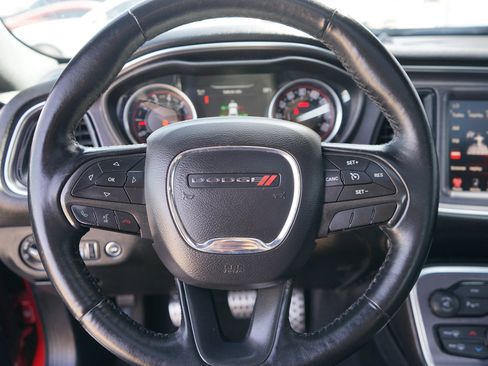 Used 2016 Dodge Challenger R/T w/ Driver Convenience Group image 27