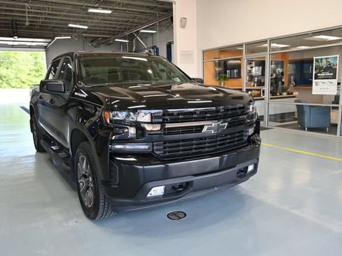 Used 2022 Chevrolet Silverado 1500 RST w/ Bed Protection Package AWD/4WD image 3