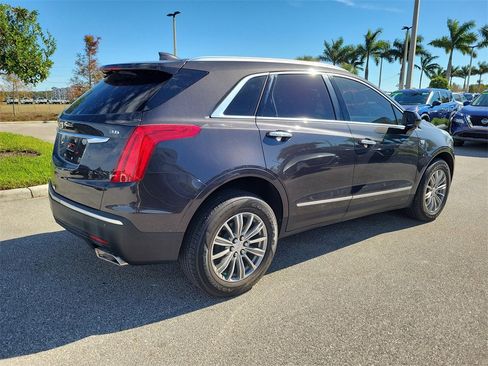 Used 2018 Cadillac XT5 Luxury w/ Driver Awareness Package image 4