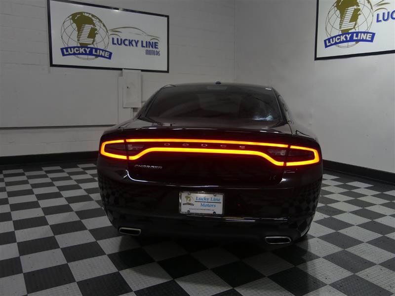 Used 2022 Dodge Charger SXT RWD image 8