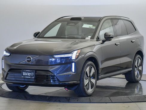 New 2025 Volvo EX90 Plus image 1
